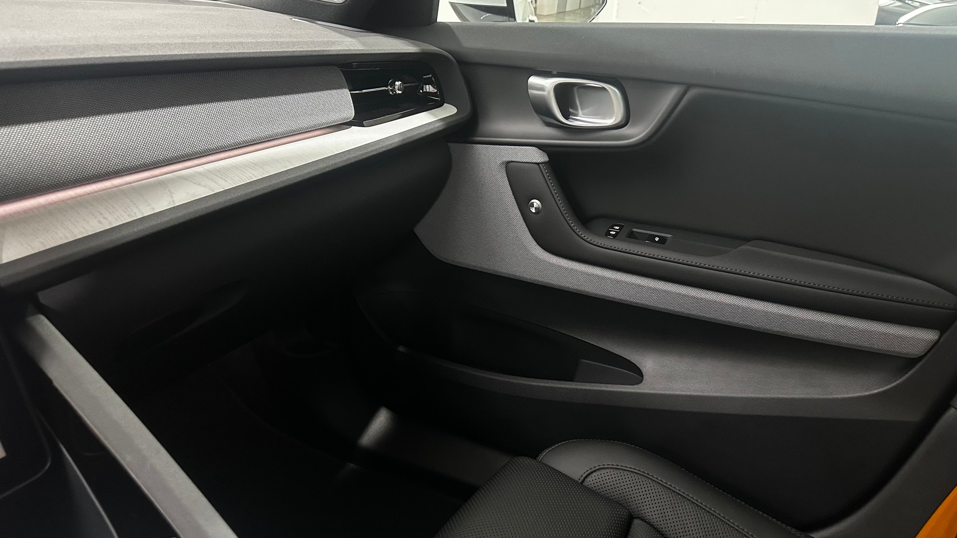 POLESTAR XC40 P8 Twin R-Design AWD-image-14