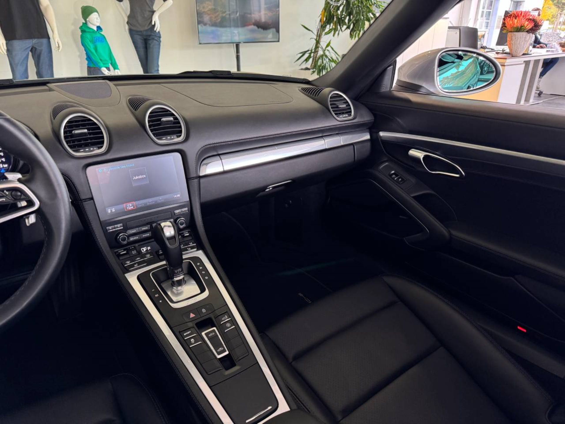 PORSCHE 718 Boxster-image-22
