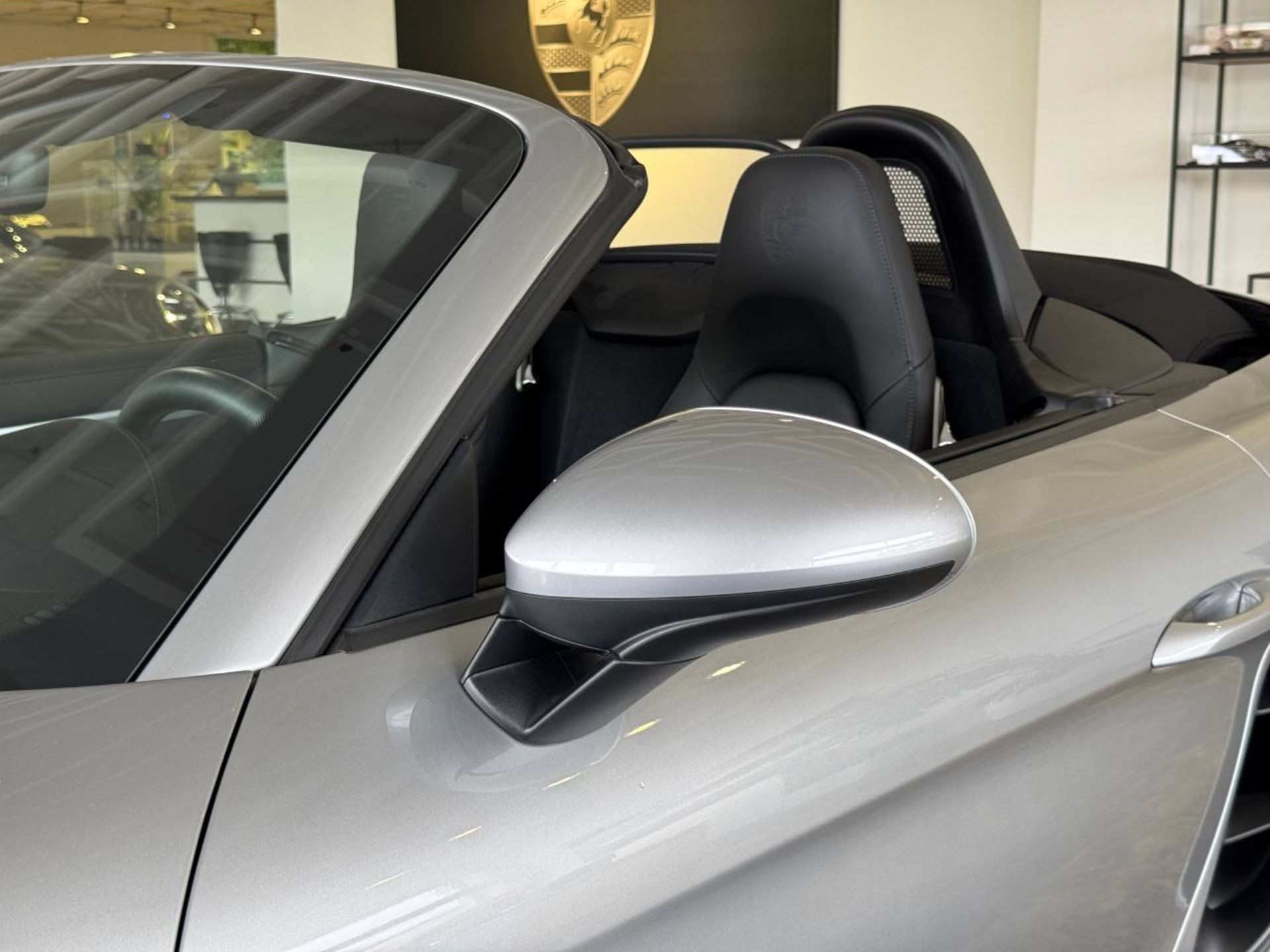 PORSCHE 718 Boxster-image-33