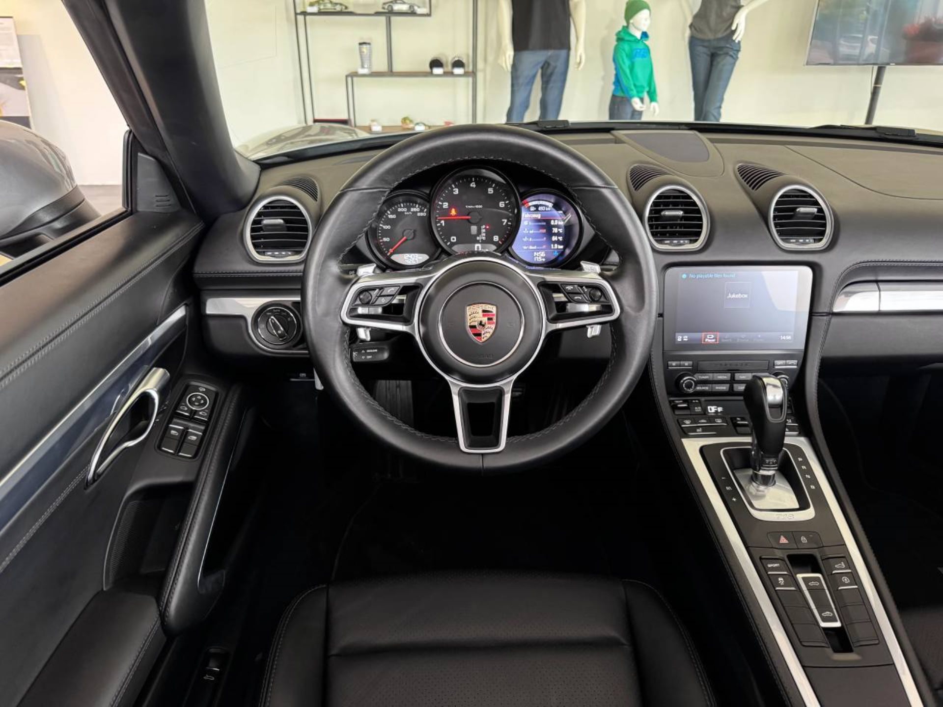 PORSCHE 718 Boxster-image-17