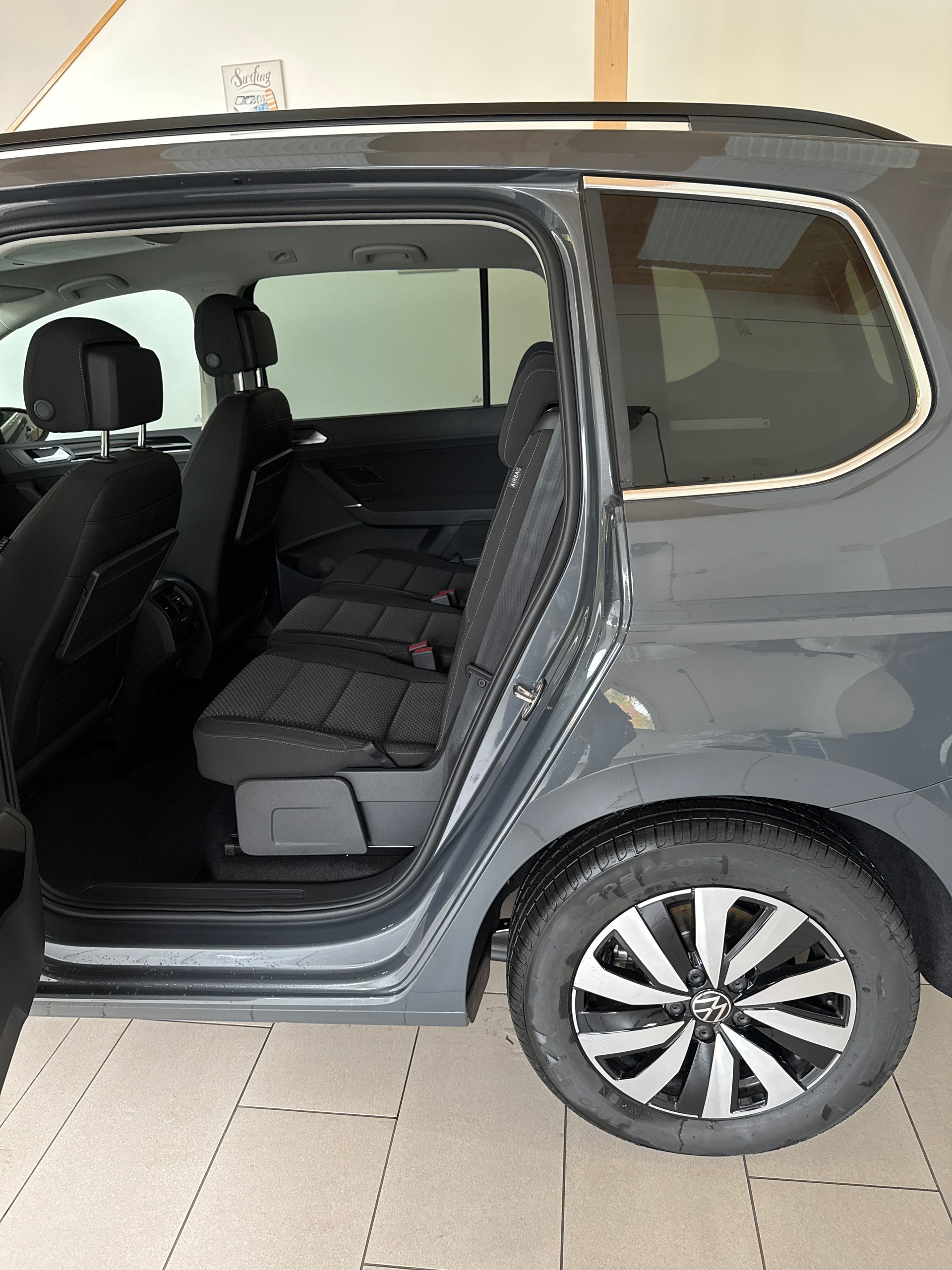 VW Touran CL 1.5TSI 150PS 6G 1500ccm 150PS/110kW 4 Zylinder TSI Benzin-image-4