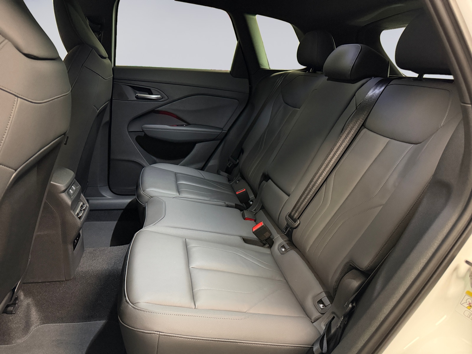 AUDI Q3 SUV 110 kW TFSI S tronic-image-10