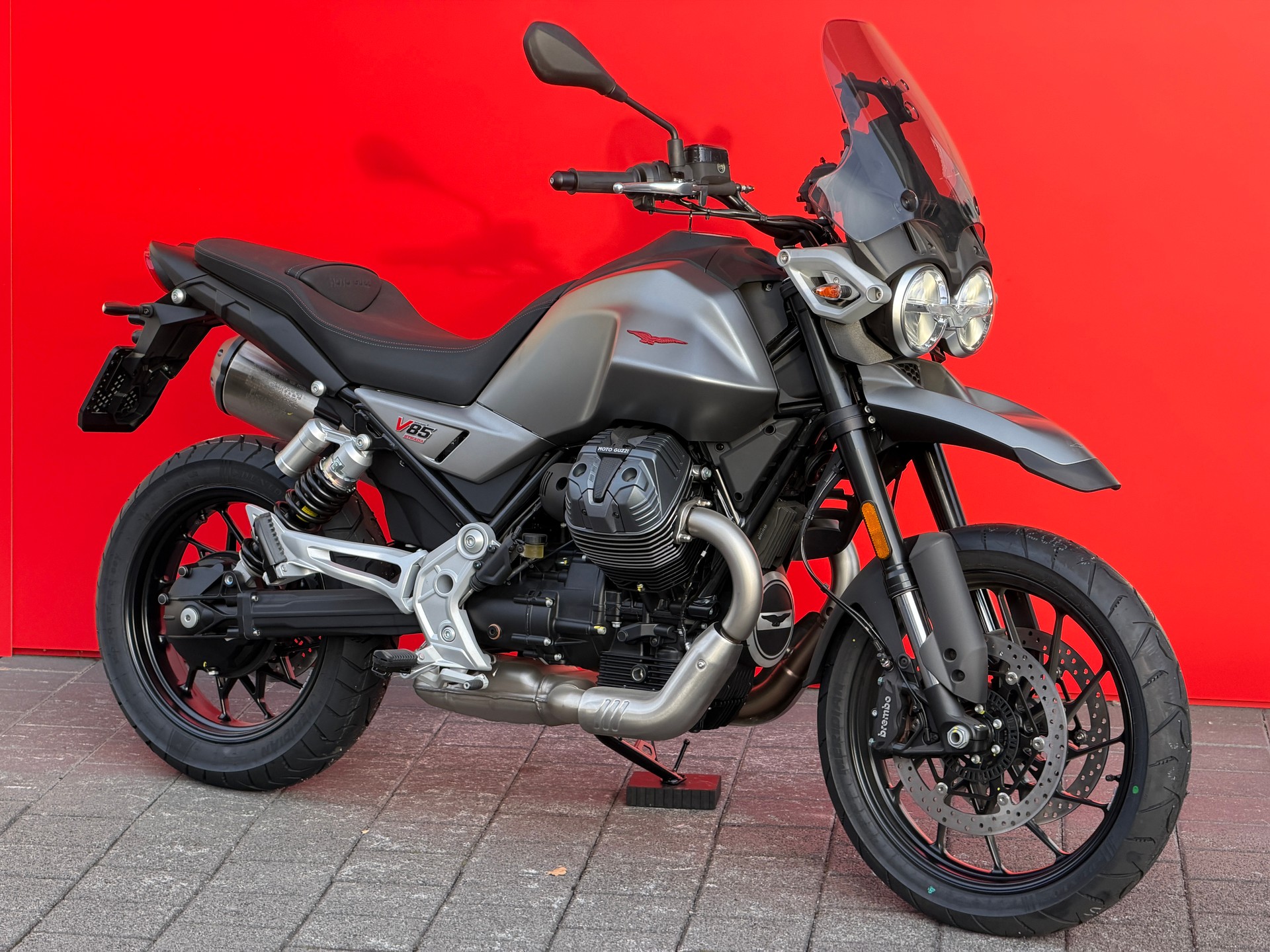 MOTO GUZZI V85 TT Strada E5+-image-11