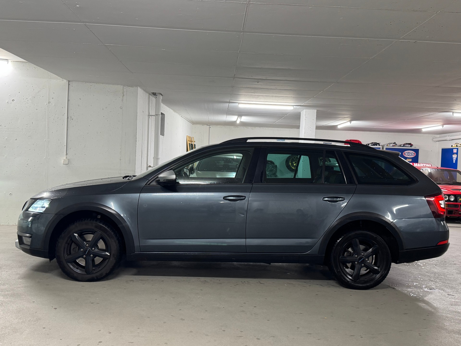 SKODA Octavia Combi 1.8 TSI Scout 4x4 DSG-image-3