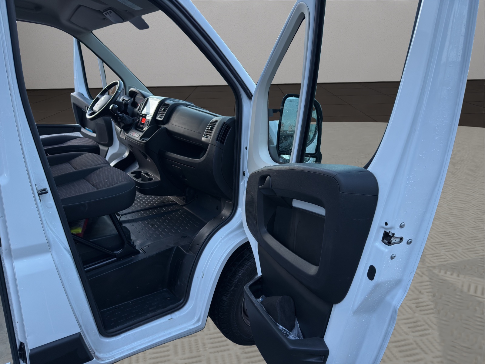 CITROEN Jumper 35 2.2 BlueHDi 140 Control L3H2-image-16