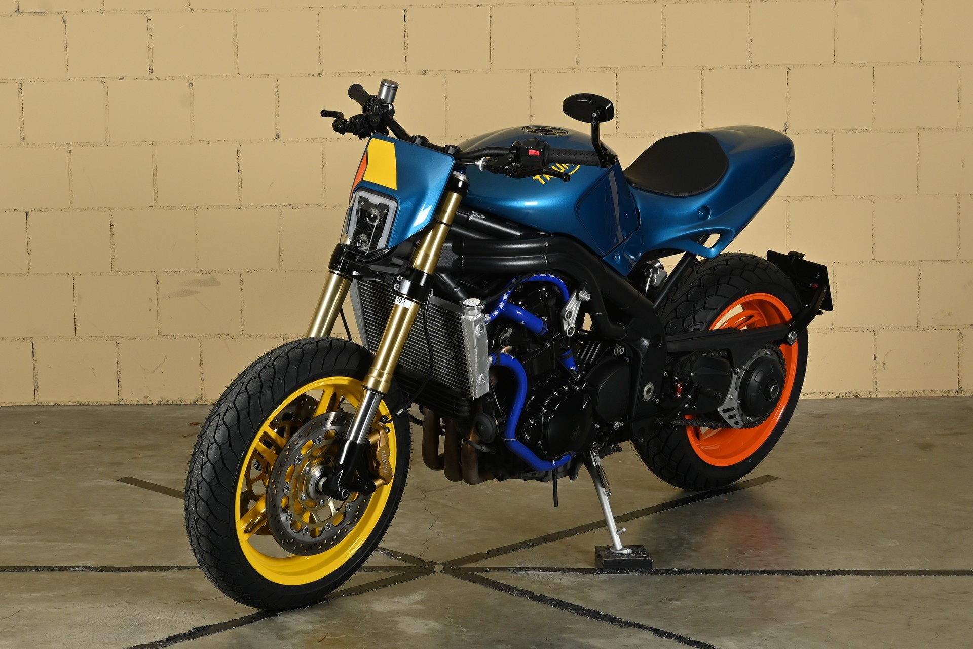 TRIUMPH Speed Triple 1050-showroom-element-3