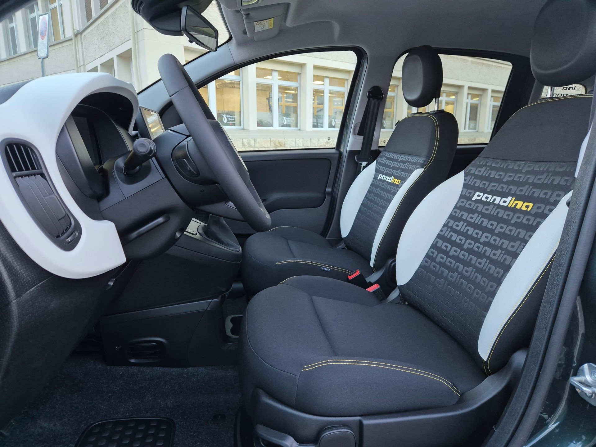 FIAT Panda 1.0 MHEV Cross-image-7