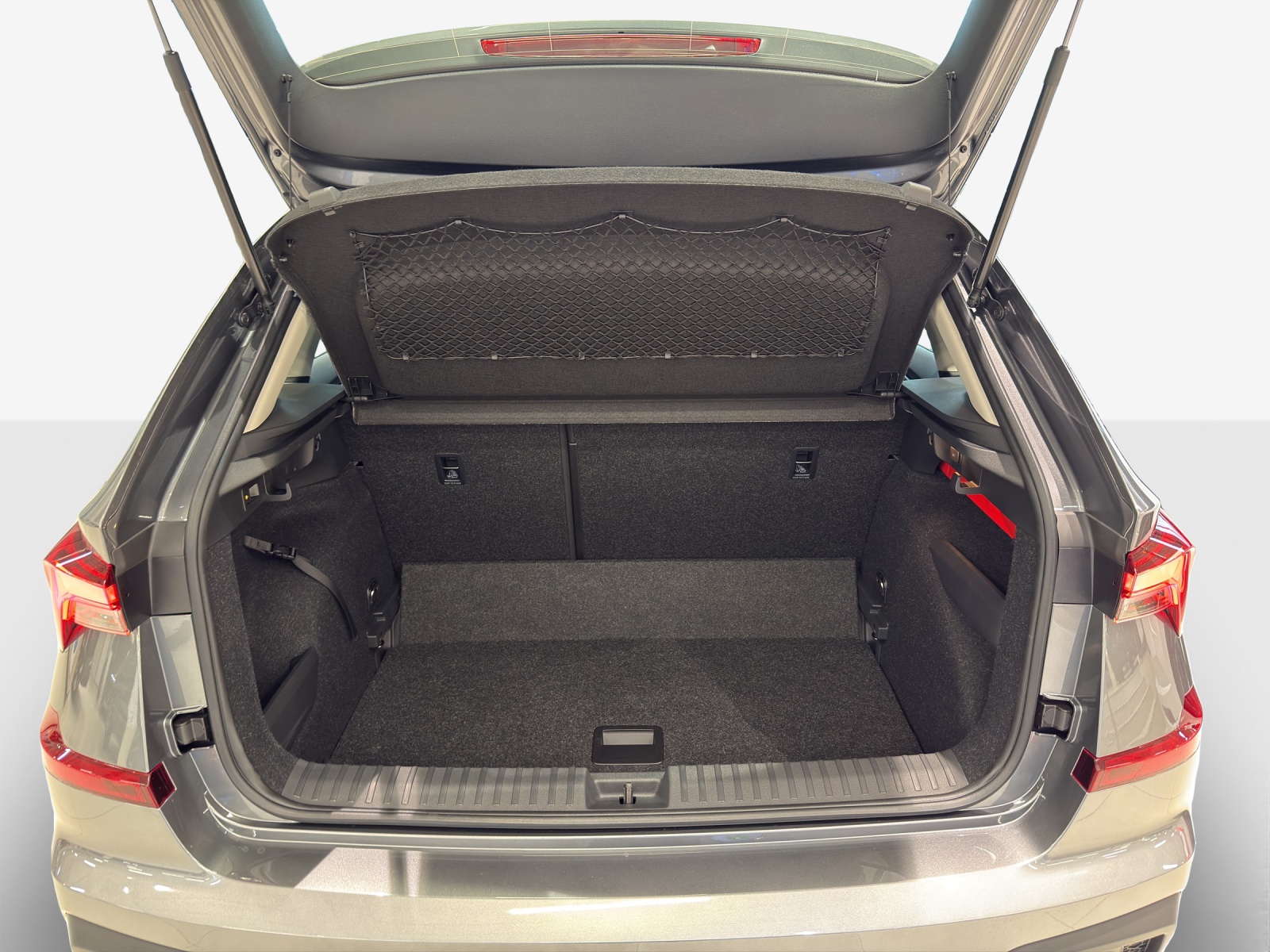 SKODA Kamiq 1.0 TSI Selection DSG-image-12