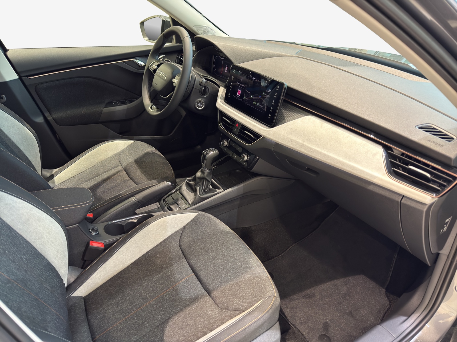 SKODA Kamiq 1.0 TSI Selection DSG-image-14