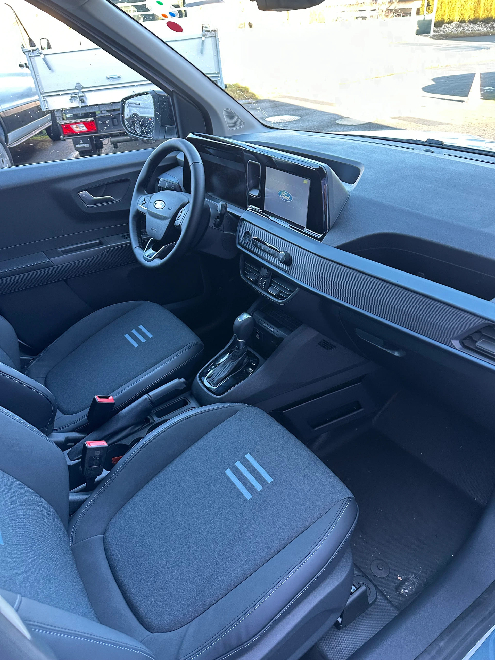 FORD Transit Courier van 1.0 EcoBoost Active-image-12