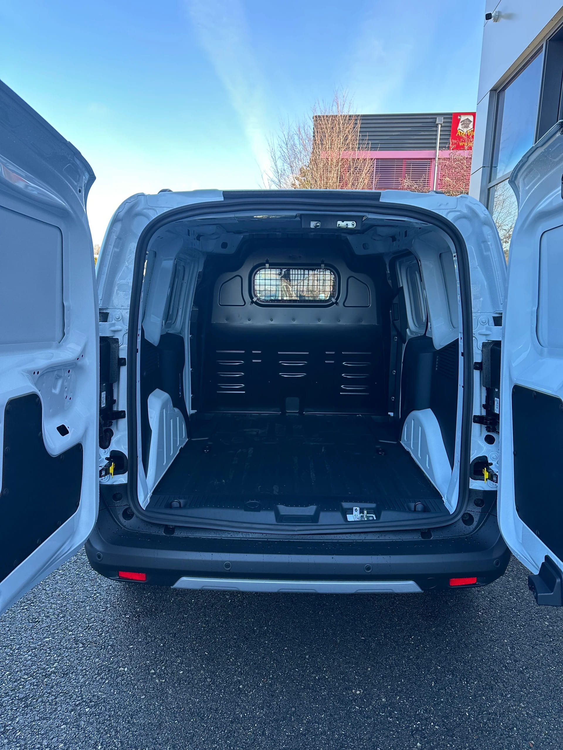 FORD Transit Courier van 1.0 EcoBoost Active-image-5
