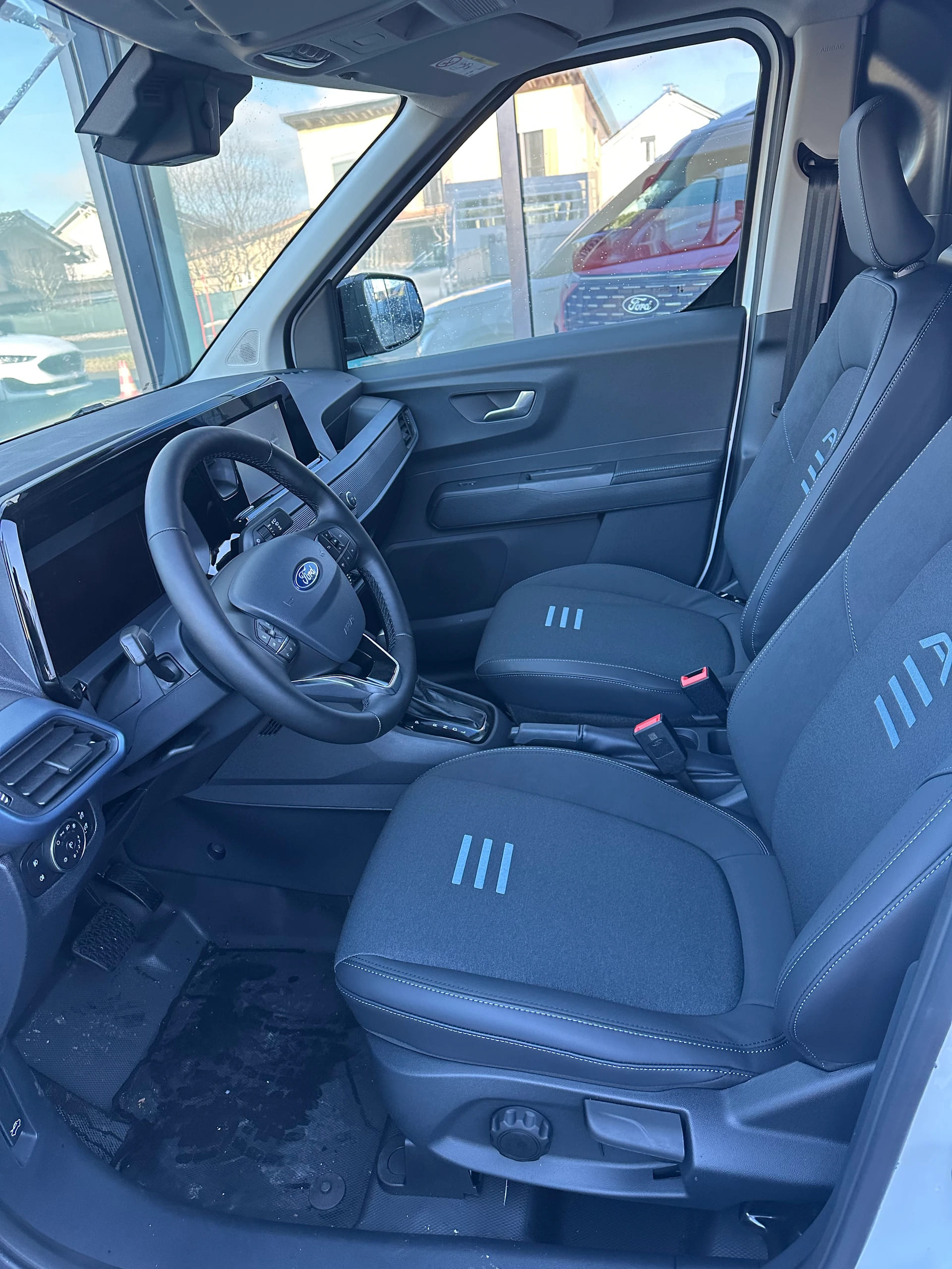 FORD Transit Courier van 1.0 EcoBoost Active-image-10