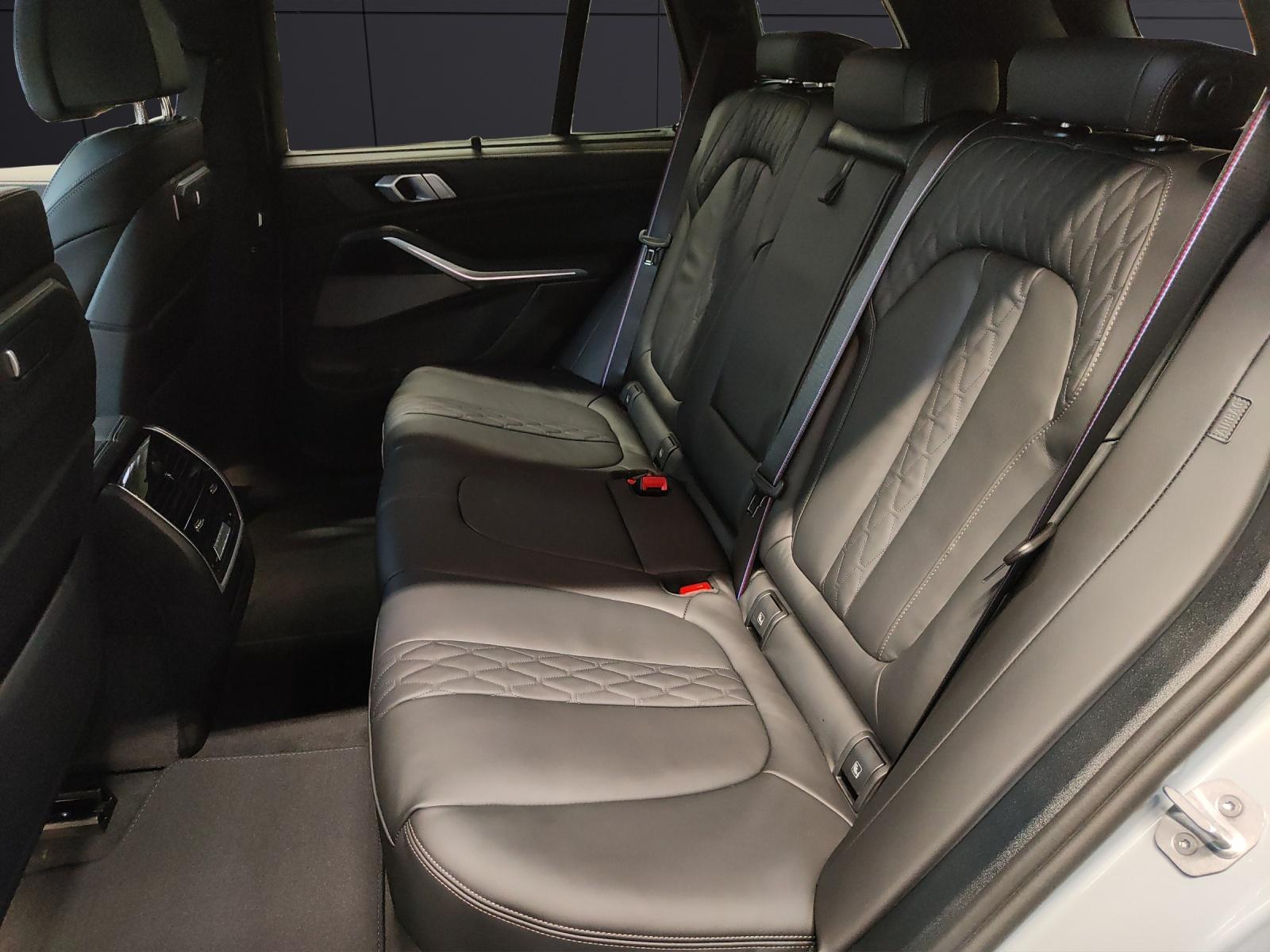 BMW X5 30d xDrive SAG-image-19
