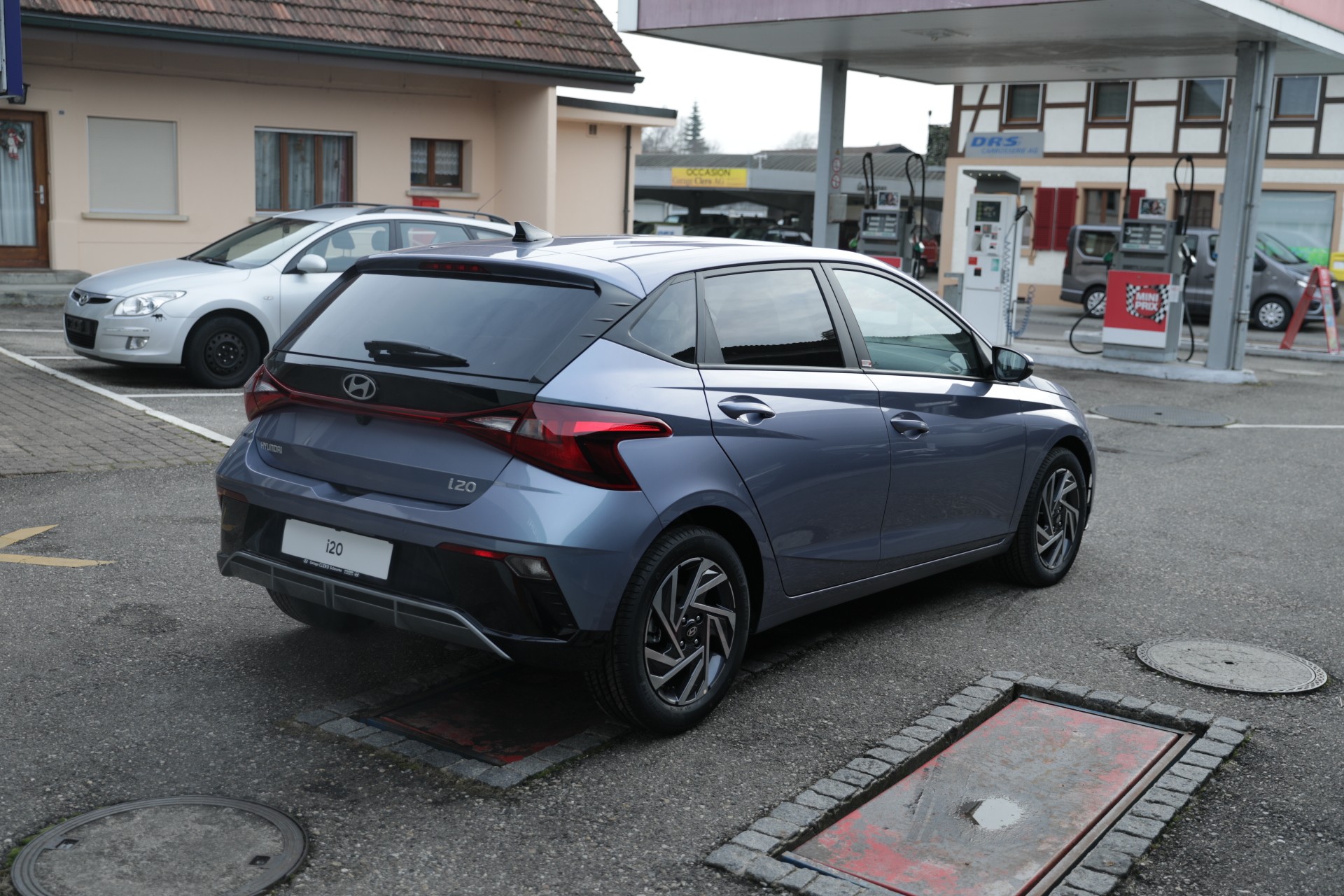 HYUNDAI i20 1.0 T-GDi Amplia-image-5