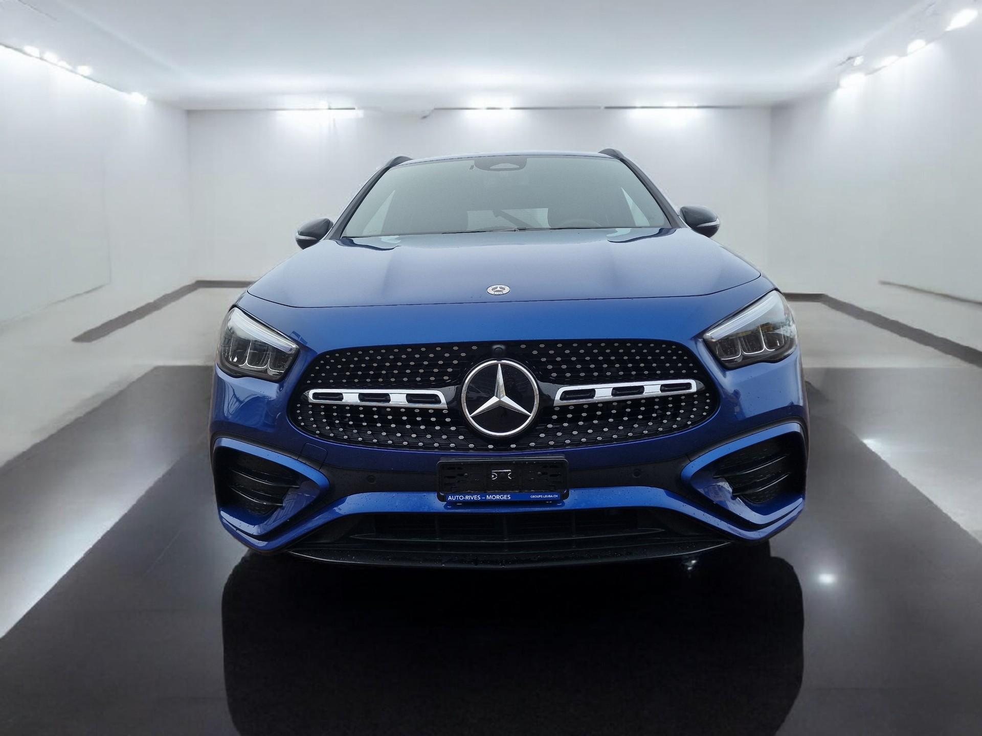 MERCEDES-BENZ GLA 220 4Matic 8G-DCT AMG Line 8xAlu Multibeam-showroom-element-2