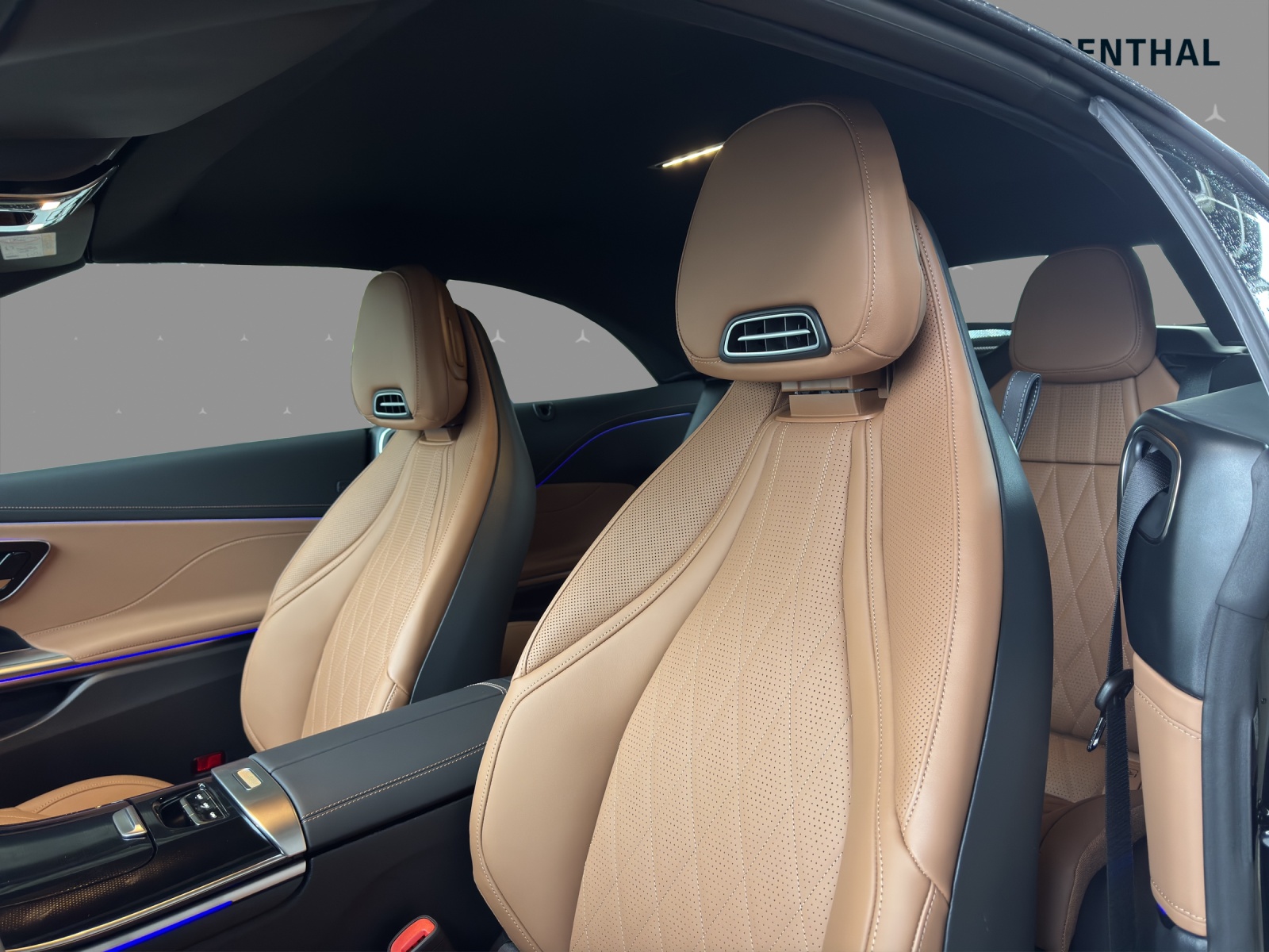 MERCEDES-BENZ CLE 450 Cabrio 4Matic 9G-Tronic-image-10