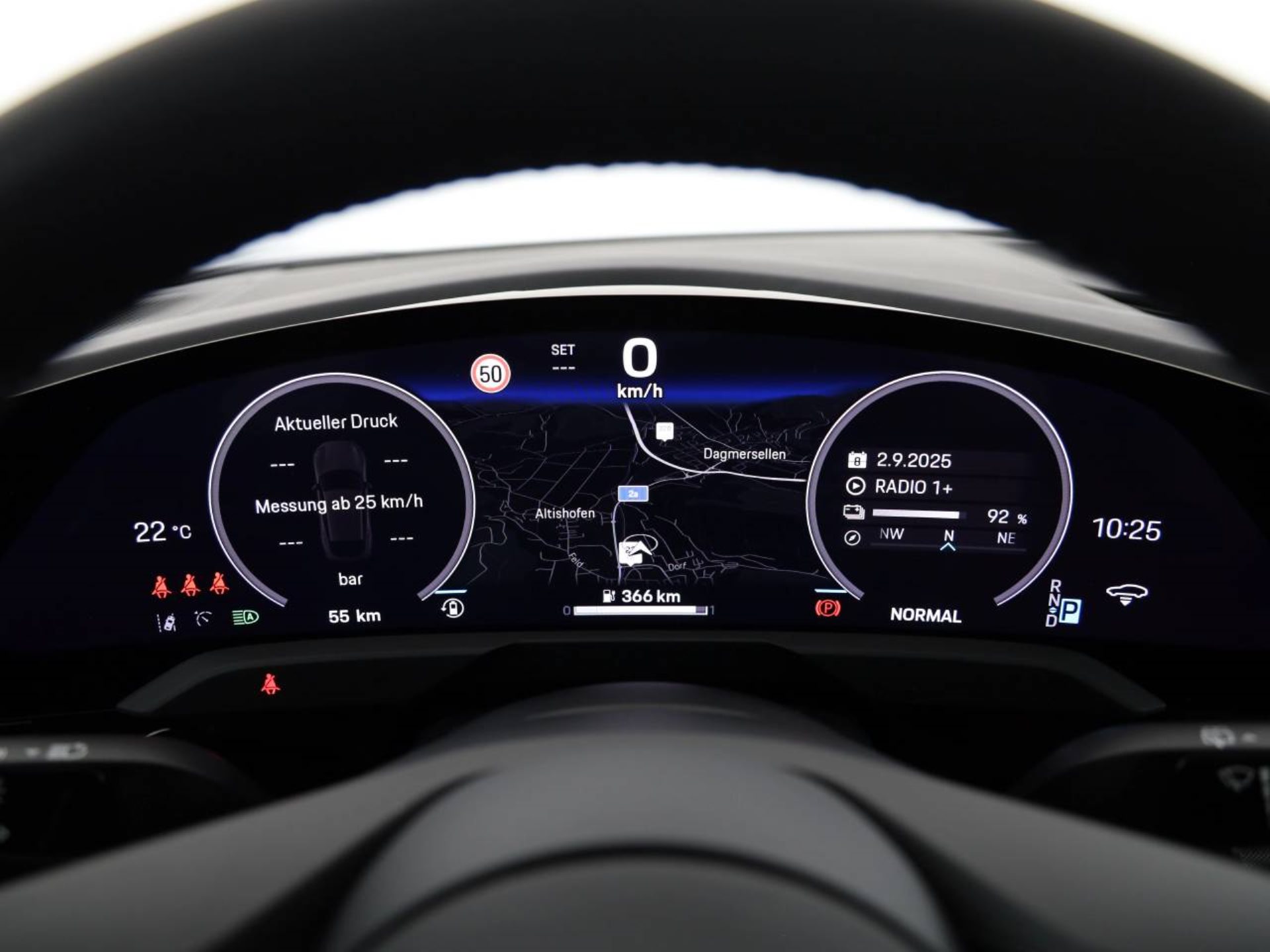 PORSCHE Taycan 4 Cross Turismo-image-9
