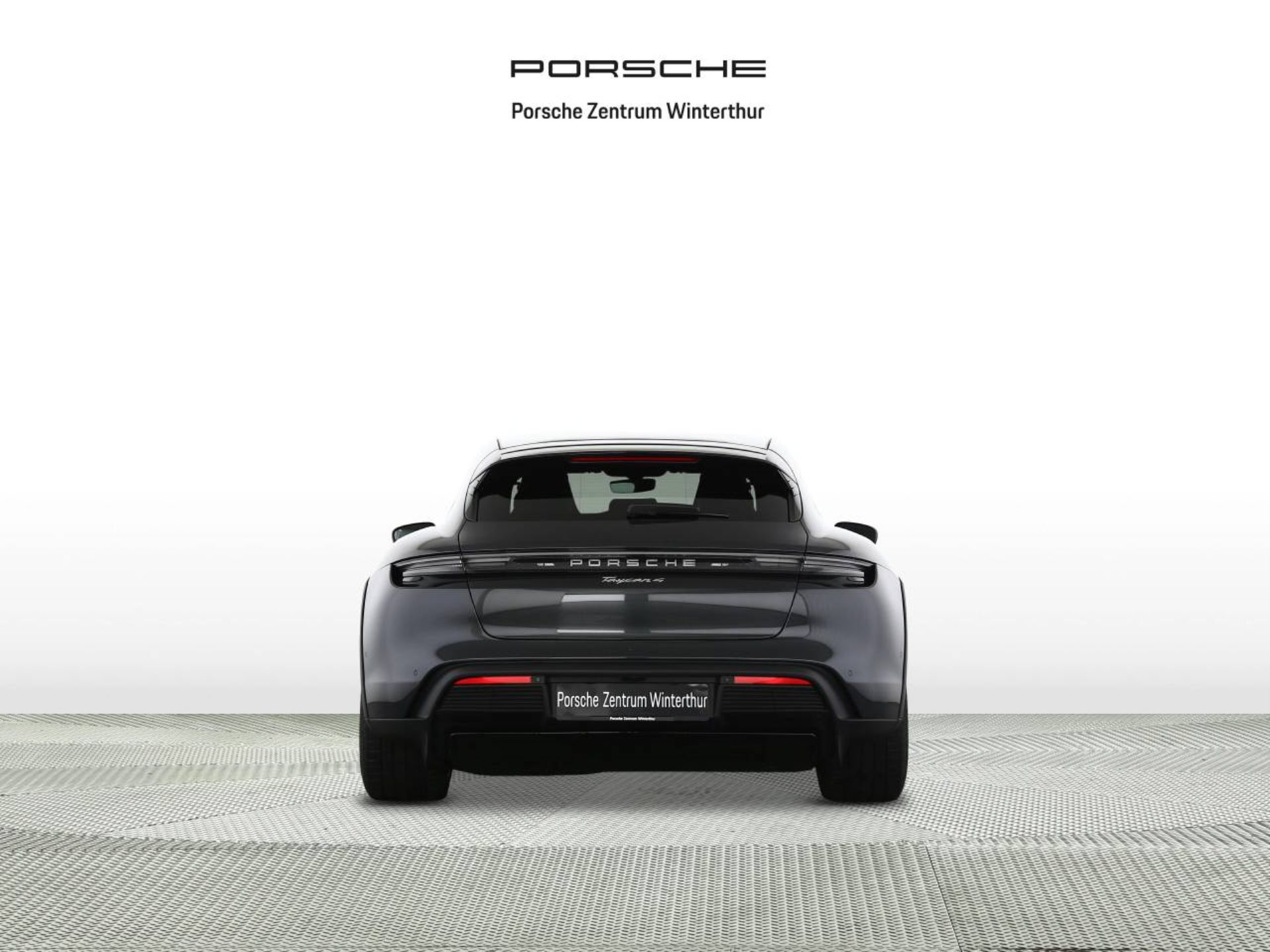 PORSCHE Taycan 4 Cross Turismo-image-6
