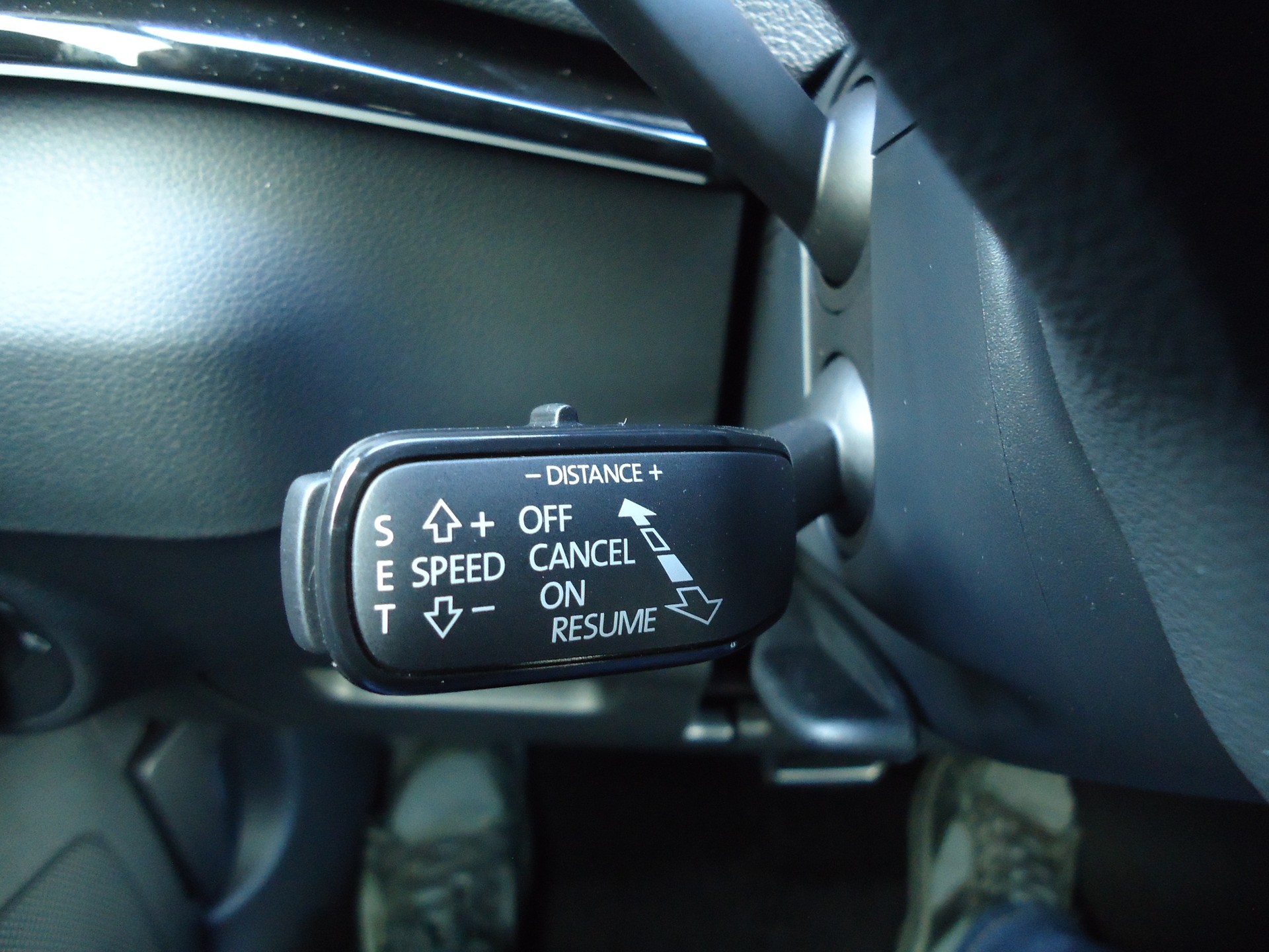 SKODA Karoq 1.5 TSI SportLine DSG-image-10