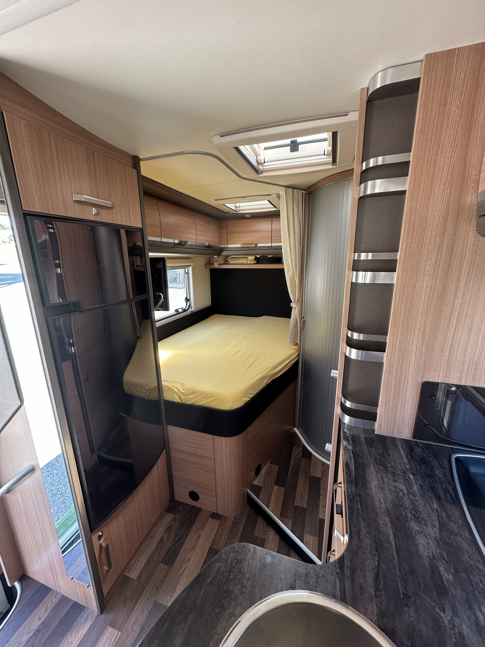 KNAUS 650MF-image-9