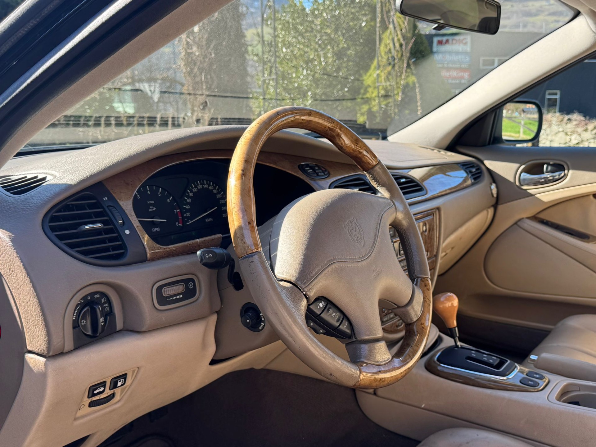 JAGUAR S-Type Sport 4.0 V8-image-4