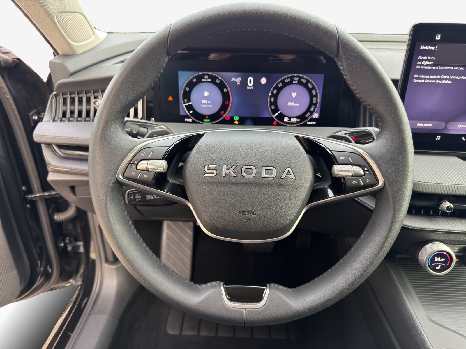 SKODA Superb Combi 1.5 TSI PHEV Selection DSG-image-9