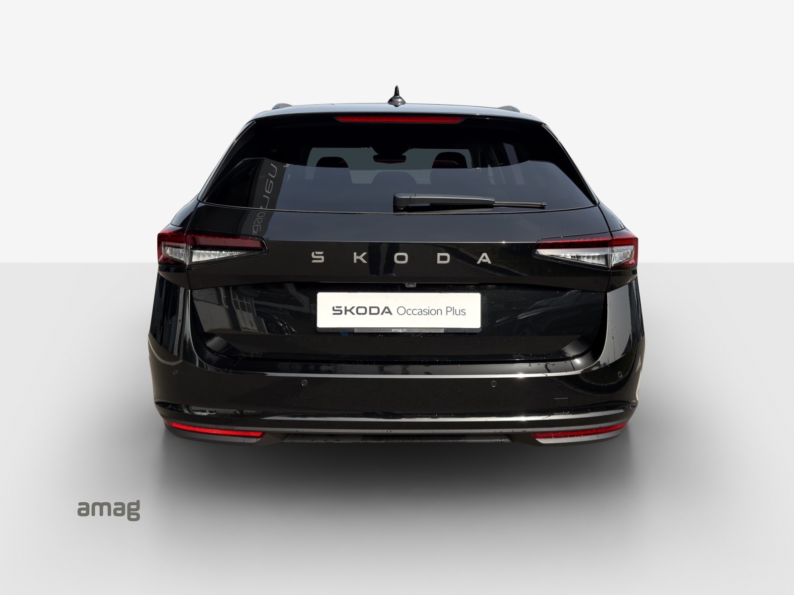 SKODA Superb Combi 1.5 TSI PHEV Selection DSG-image-3