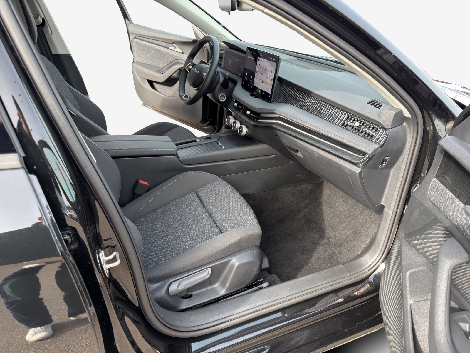 SKODA Superb Combi 1.5 TSI PHEV Selection DSG-image-14