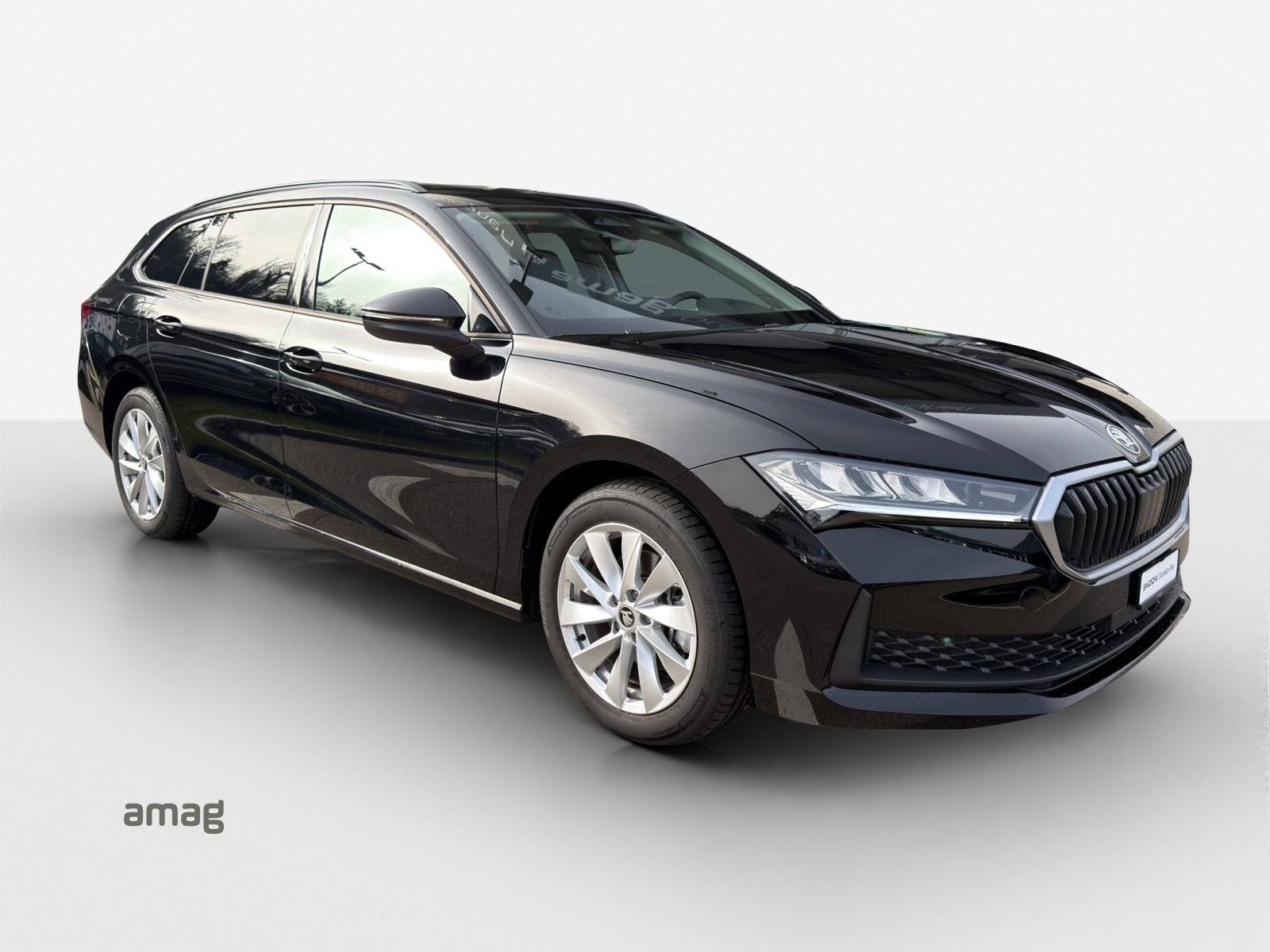 SKODA Superb Combi 1.5 TSI PHEV Selection DSG-image-5