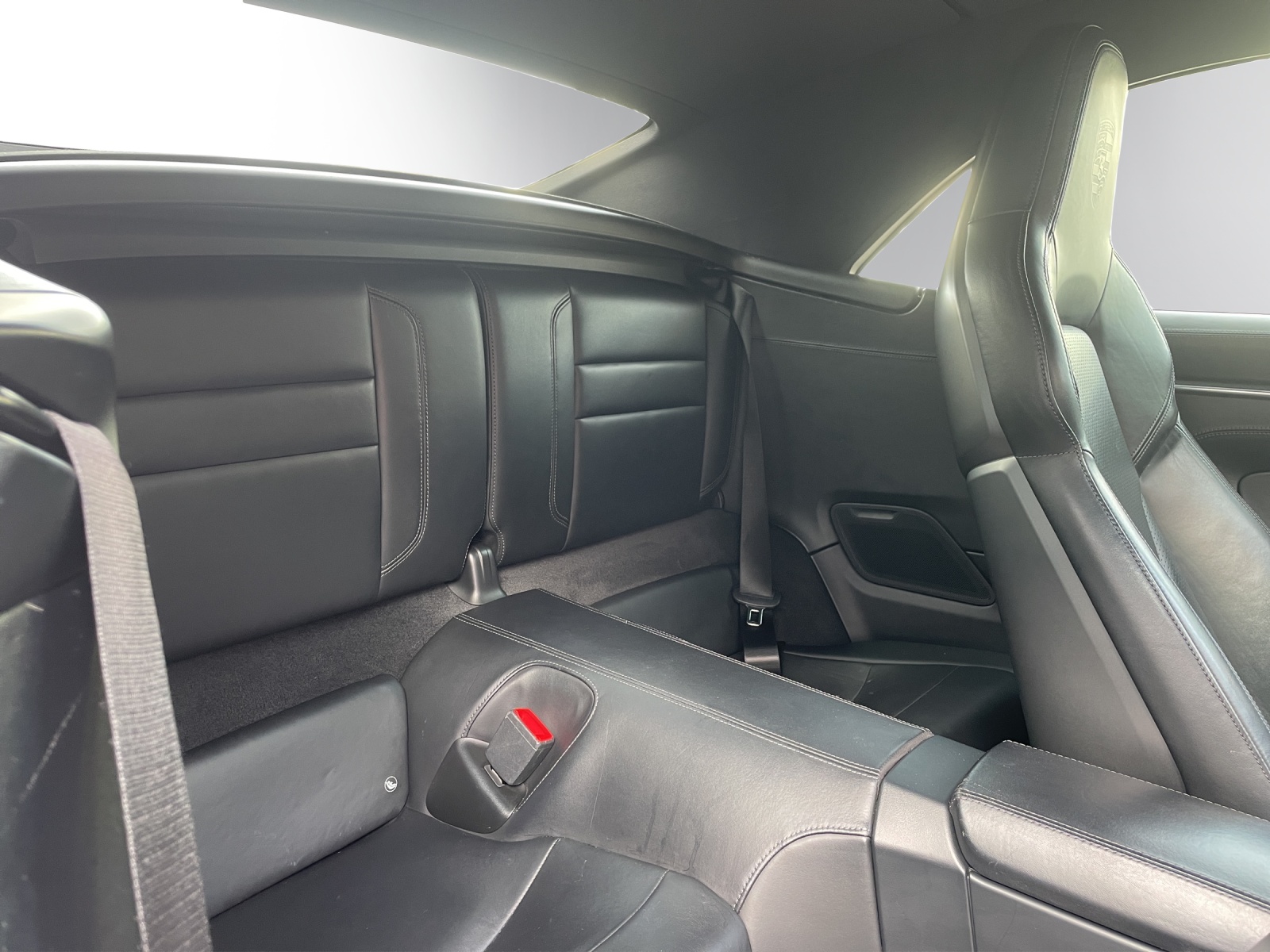 PORSCHE Carrera 4s-image-22