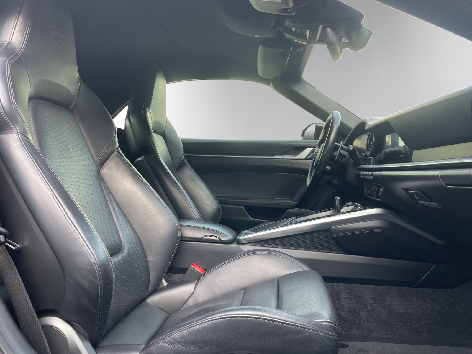 PORSCHE Carrera 4s-image-21