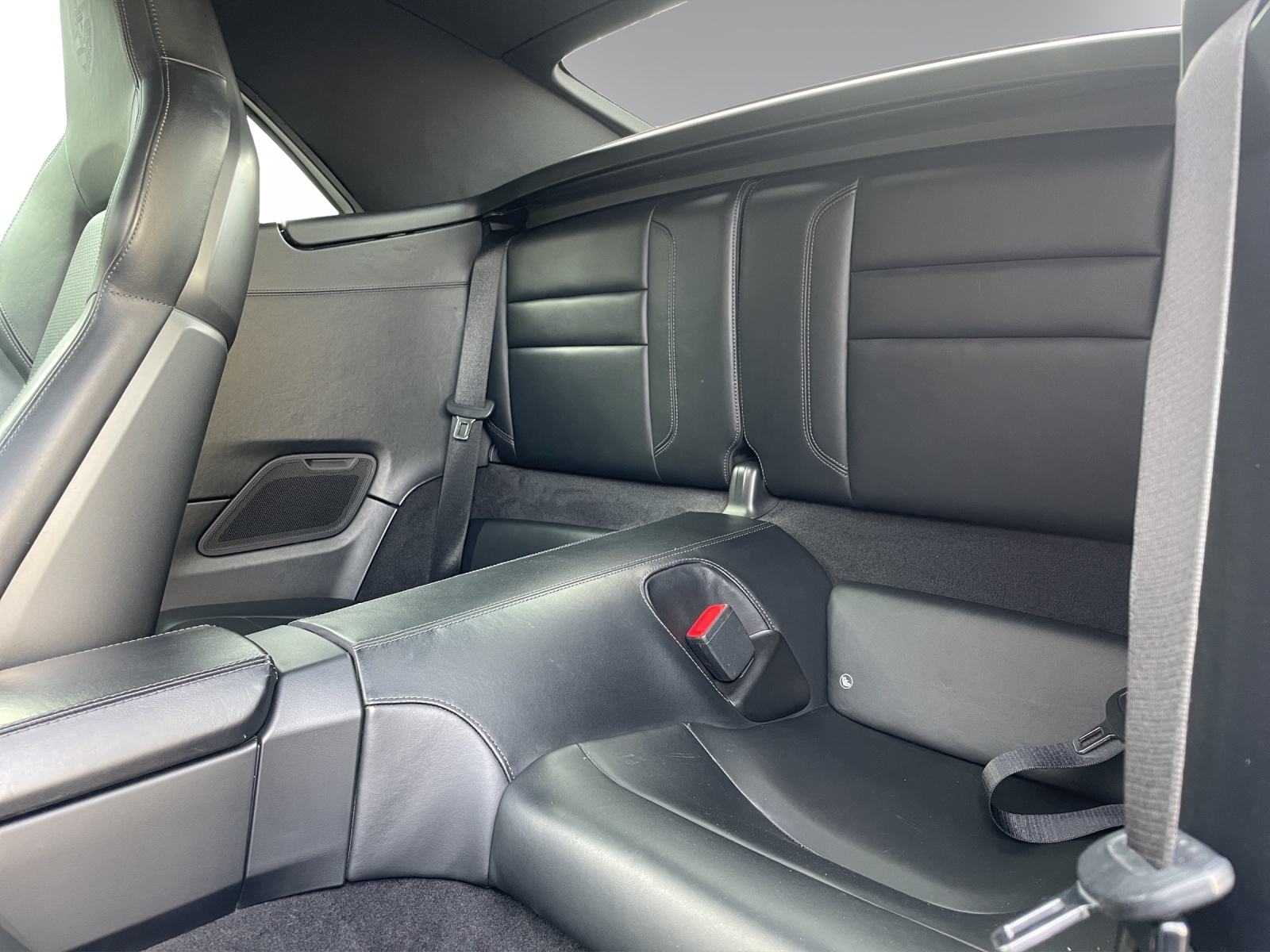PORSCHE Carrera 4s-image-10