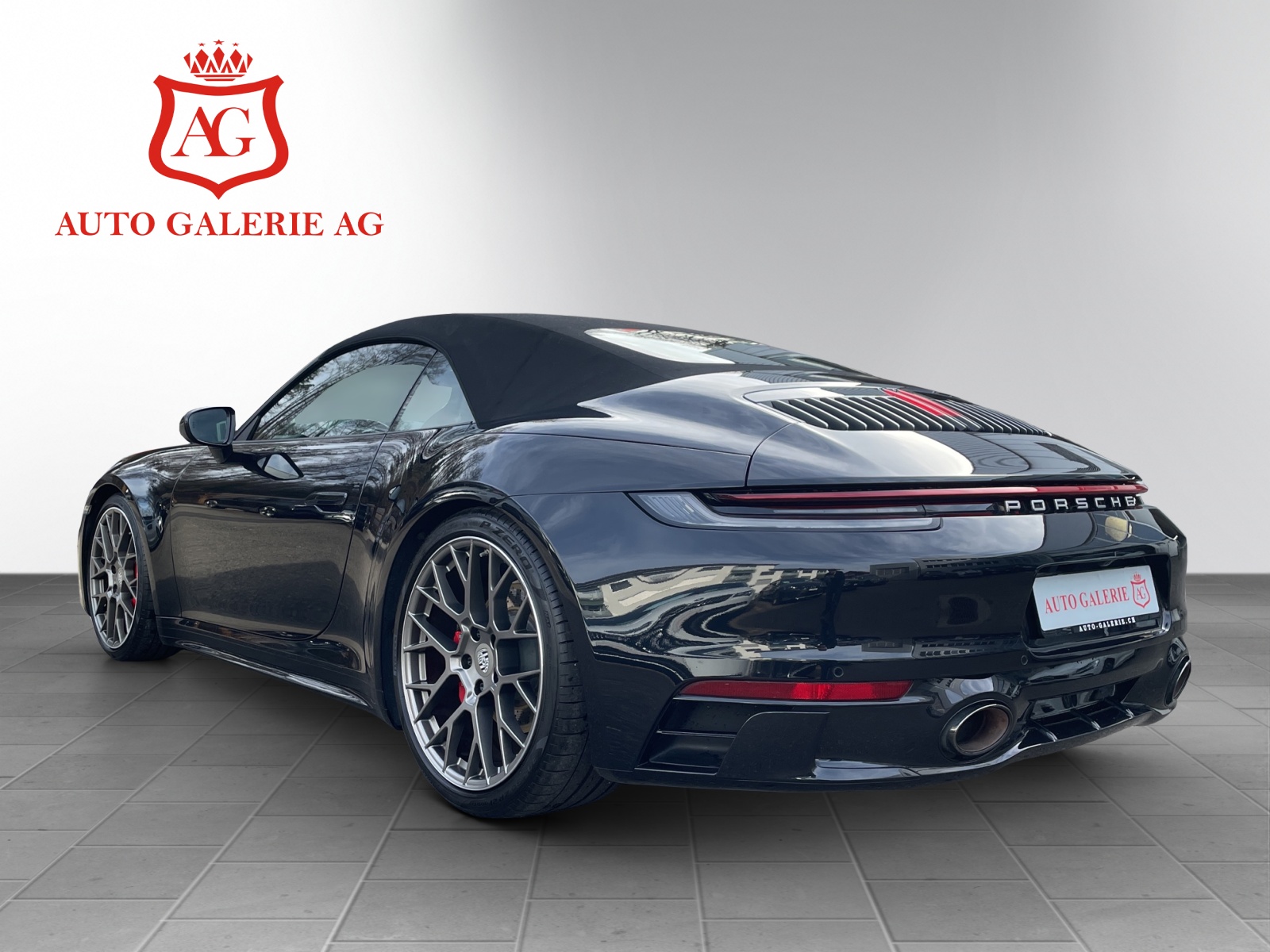 PORSCHE Carrera 4s-image-15