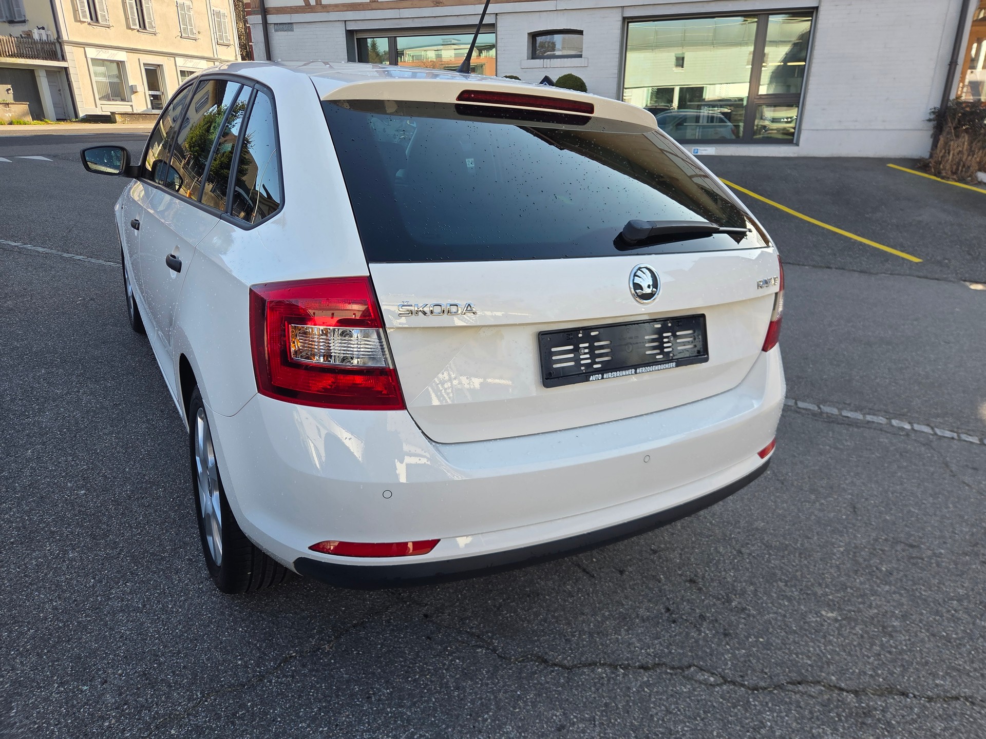 SKODA Rapid Spaceback 1.4 TSI Active DSG-image-7