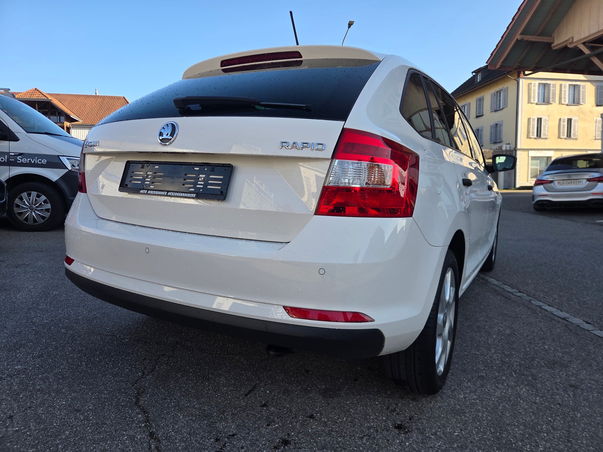 SKODA Rapid Spaceback 1.4 TSI Active DSG-image-8
