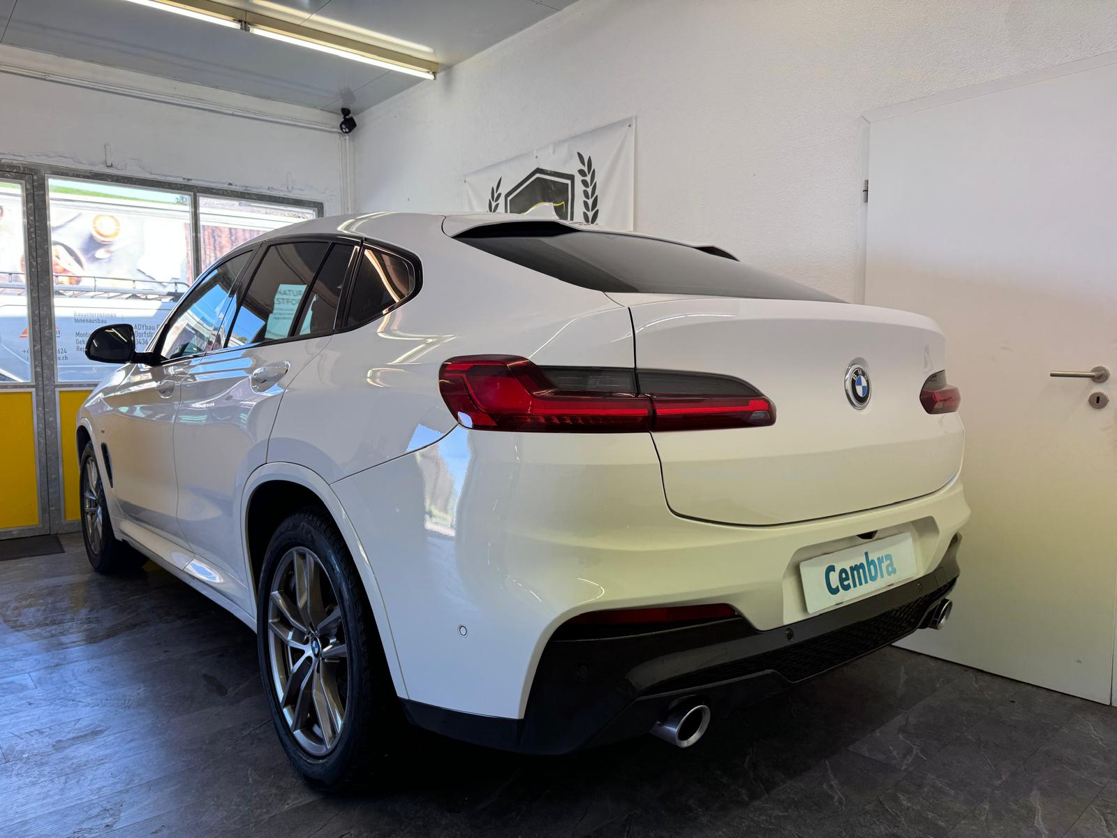 BMW X4 xDrive 20d M Sport Steptronic-image-2