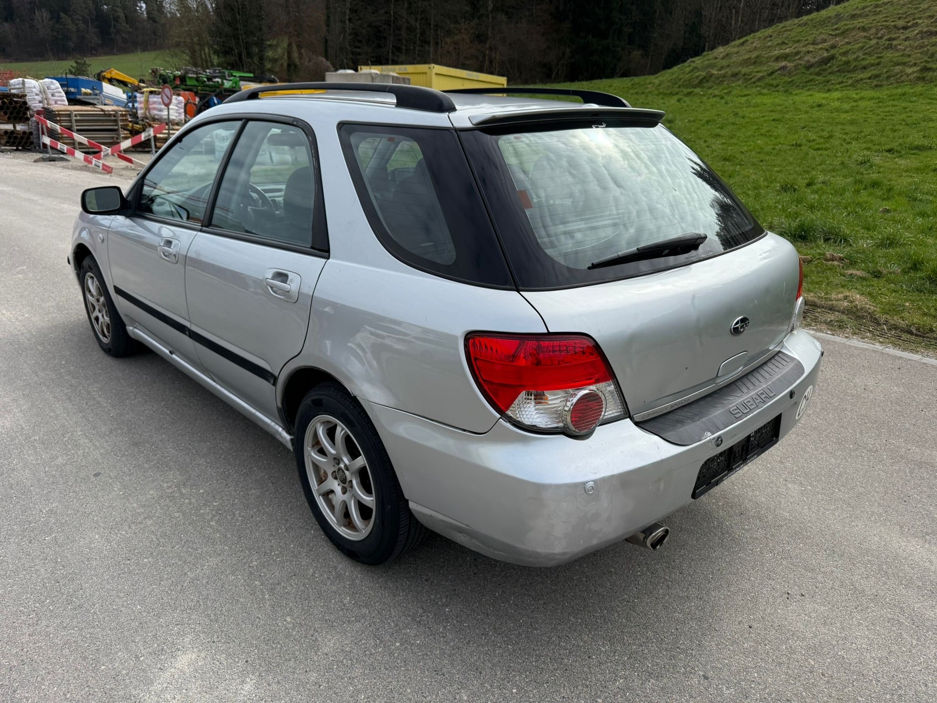 SUBARU Impreza 2.0-image-4