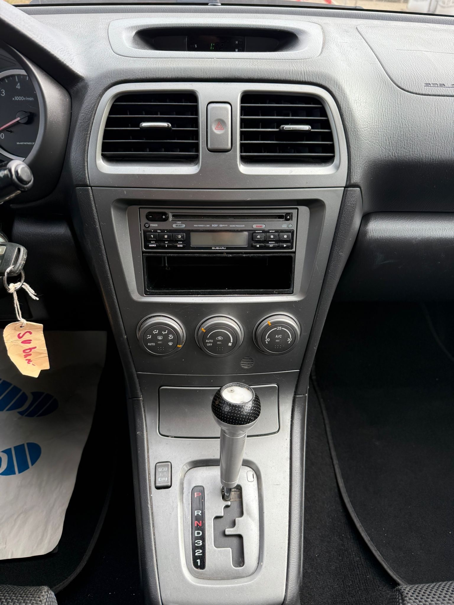 SUBARU Impreza 2.0-image-14