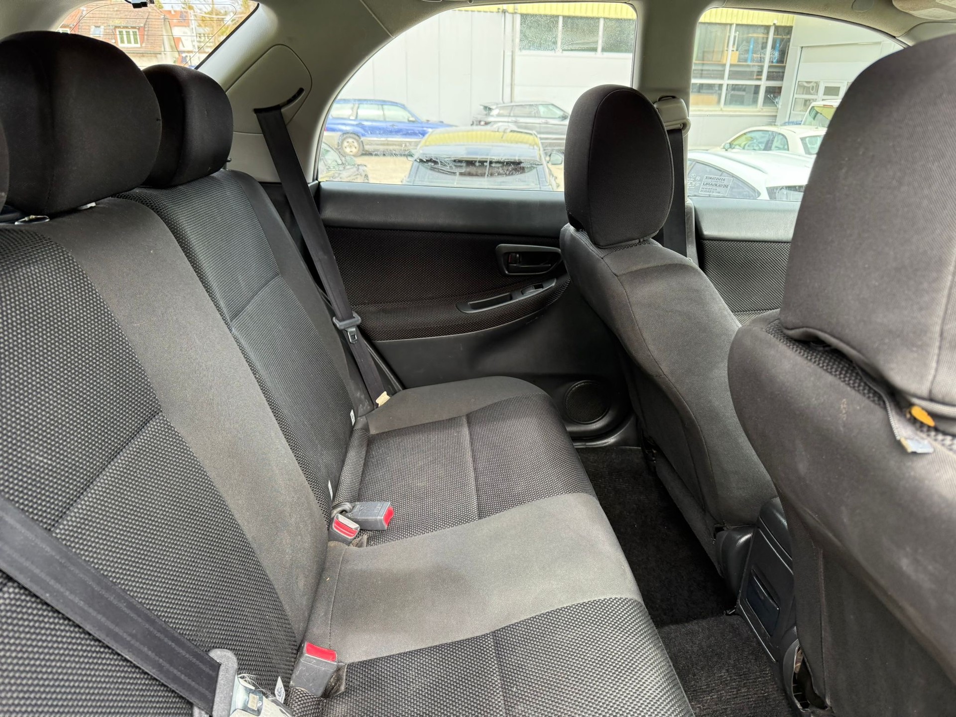 SUBARU Impreza 2.0-image-13