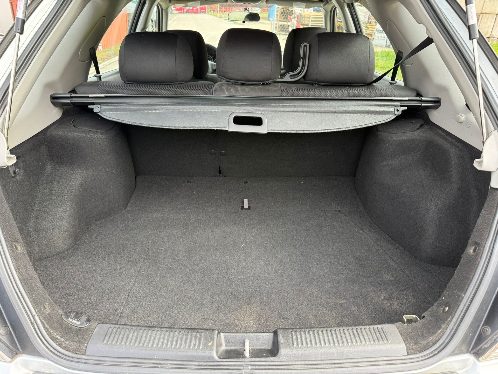 SUBARU Impreza 2.0-image-9