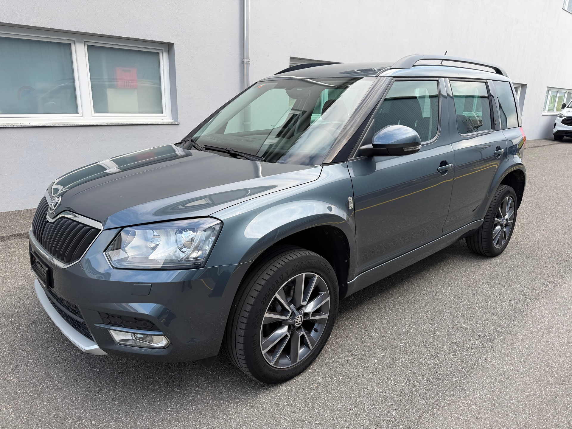SKODA Yeti 1.4 TSI Outdoor Swiss Line 25 4x4-image-0