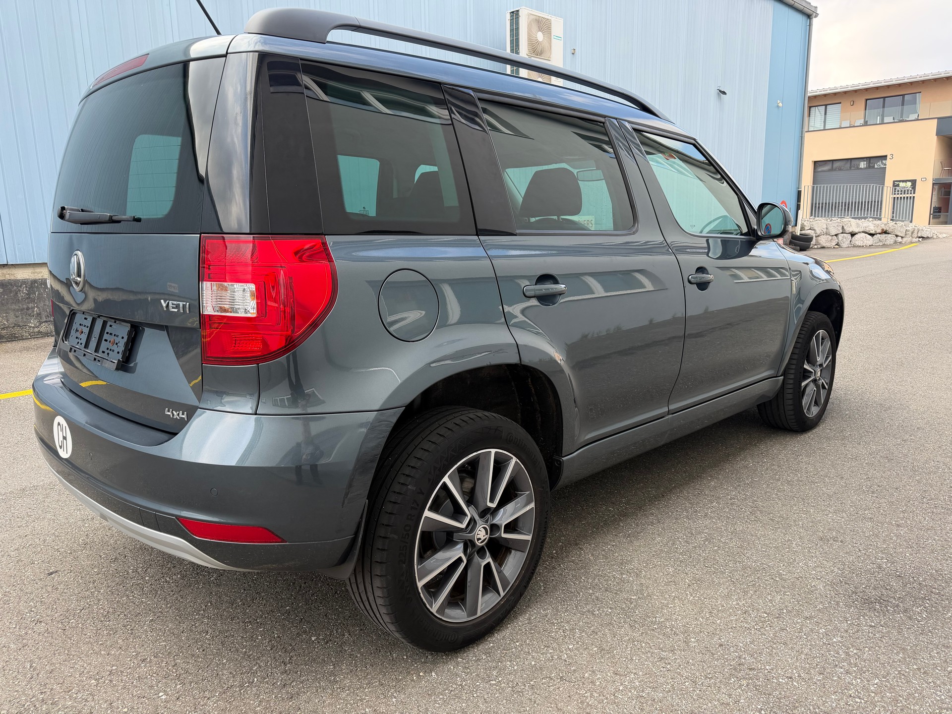 SKODA Yeti 1.4 TSI Outdoor Swiss Line 25 4x4-image-5