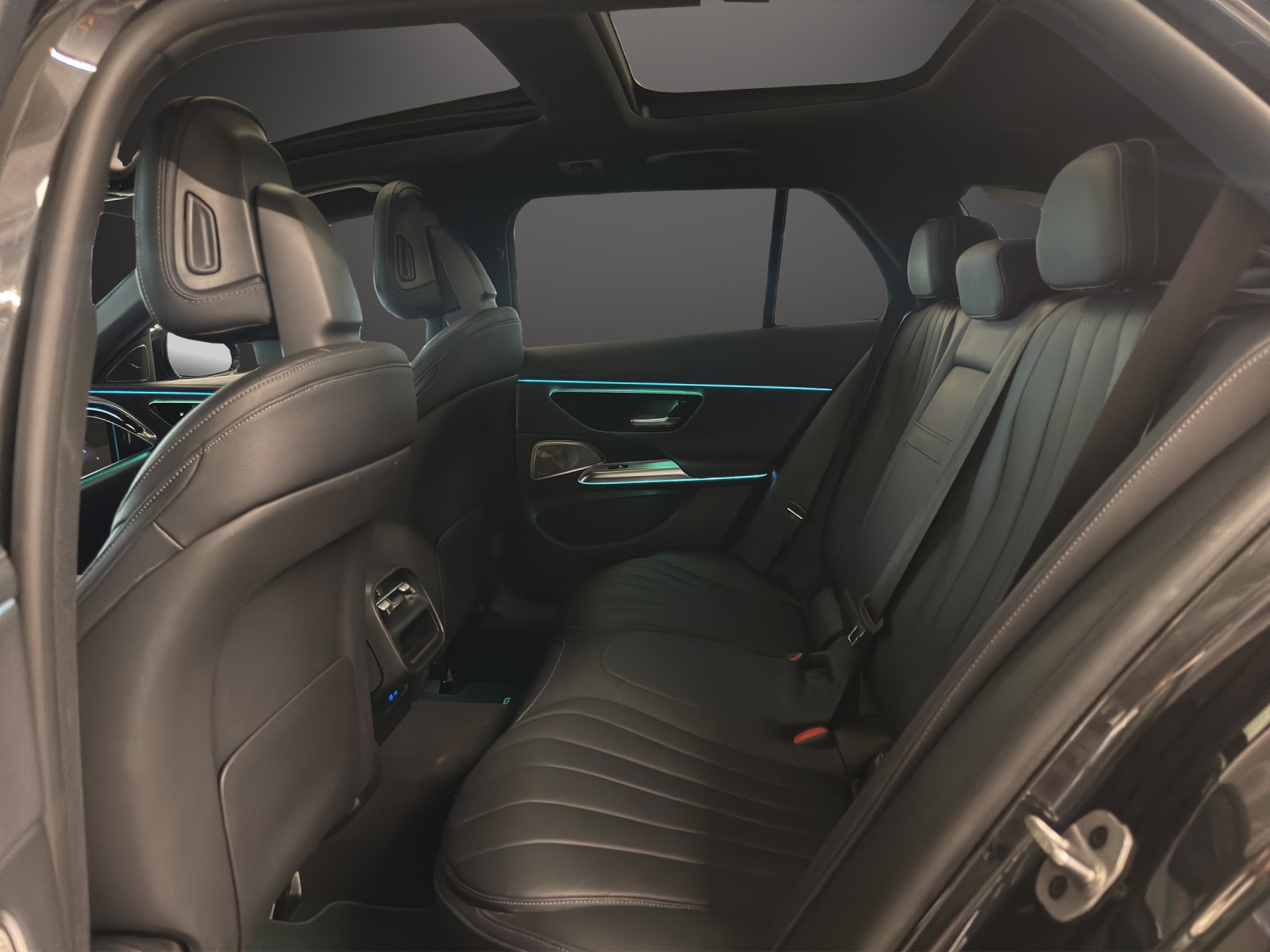 MERCEDES-BENZ E 220 d T 4M 9G-Tronic-image-11
