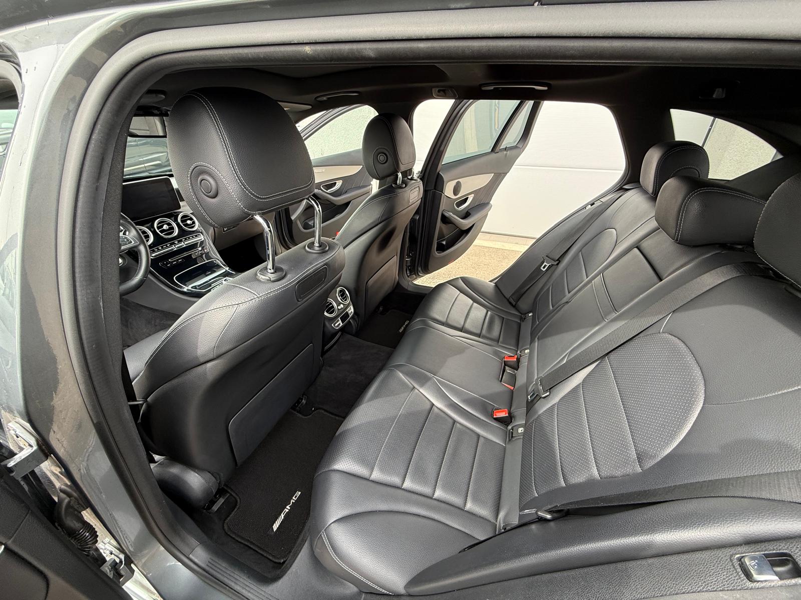 MERCEDES-BENZ C 200 AMG Line 4Matic 9G-Tronic-image-9
