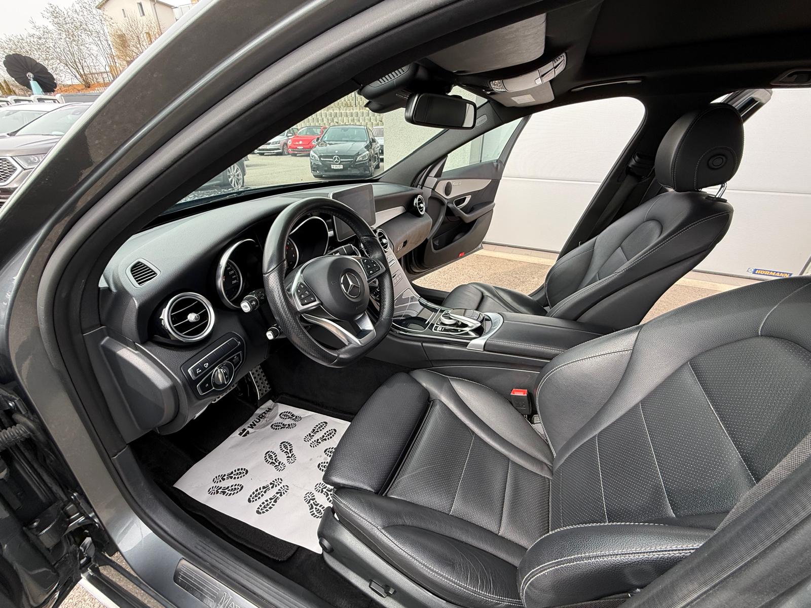 MERCEDES-BENZ C 200 AMG Line 4Matic 9G-Tronic-image-6