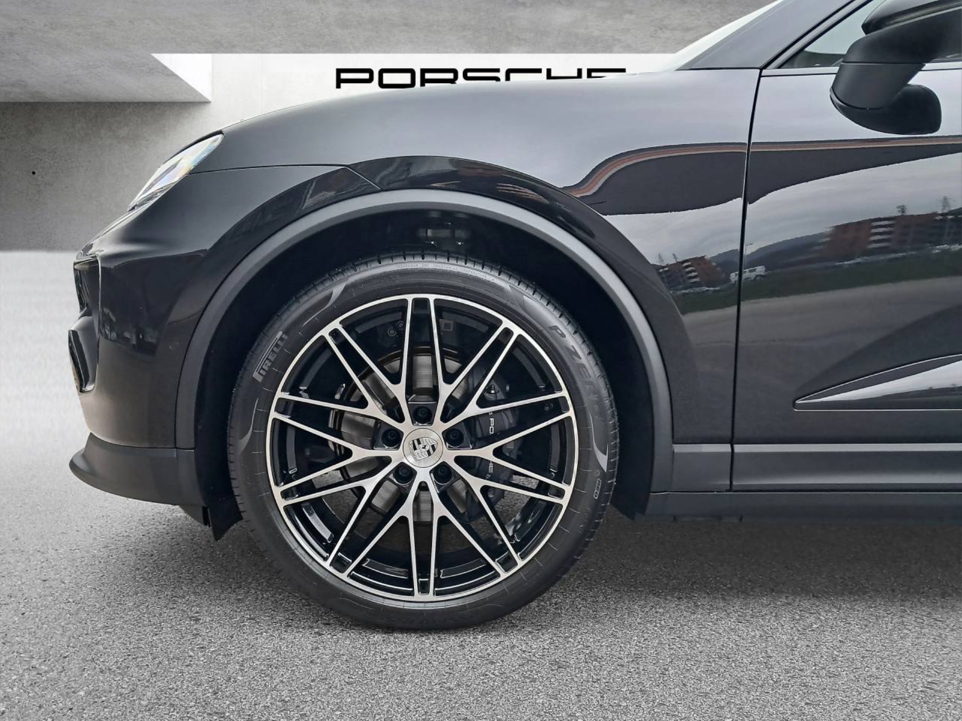 PORSCHE Macan 4-image-11