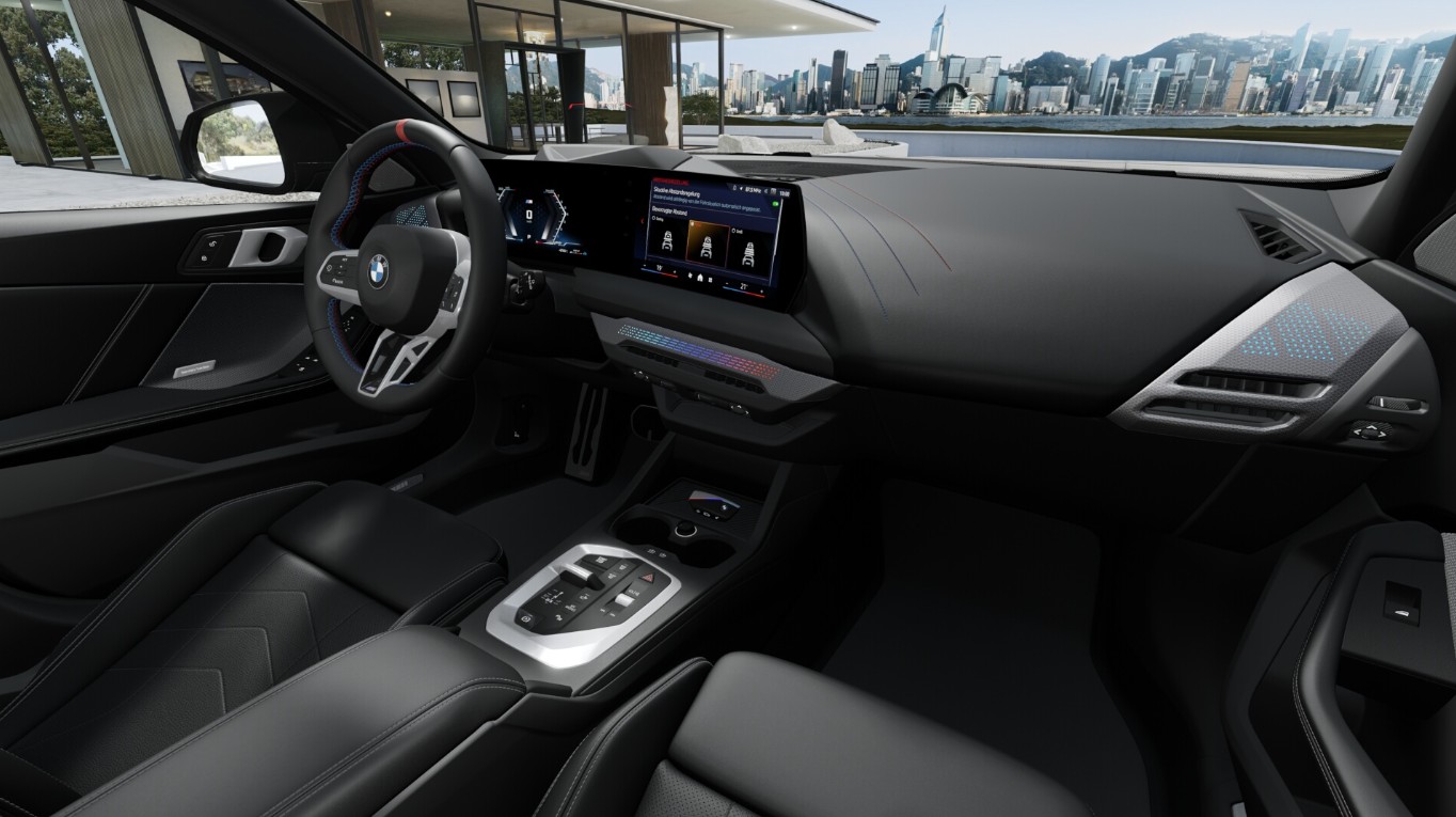 BMW M135 xDrive-image-9
