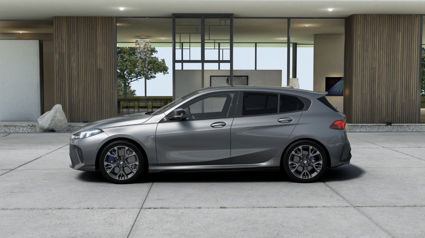 BMW M135 xDrive-image-11