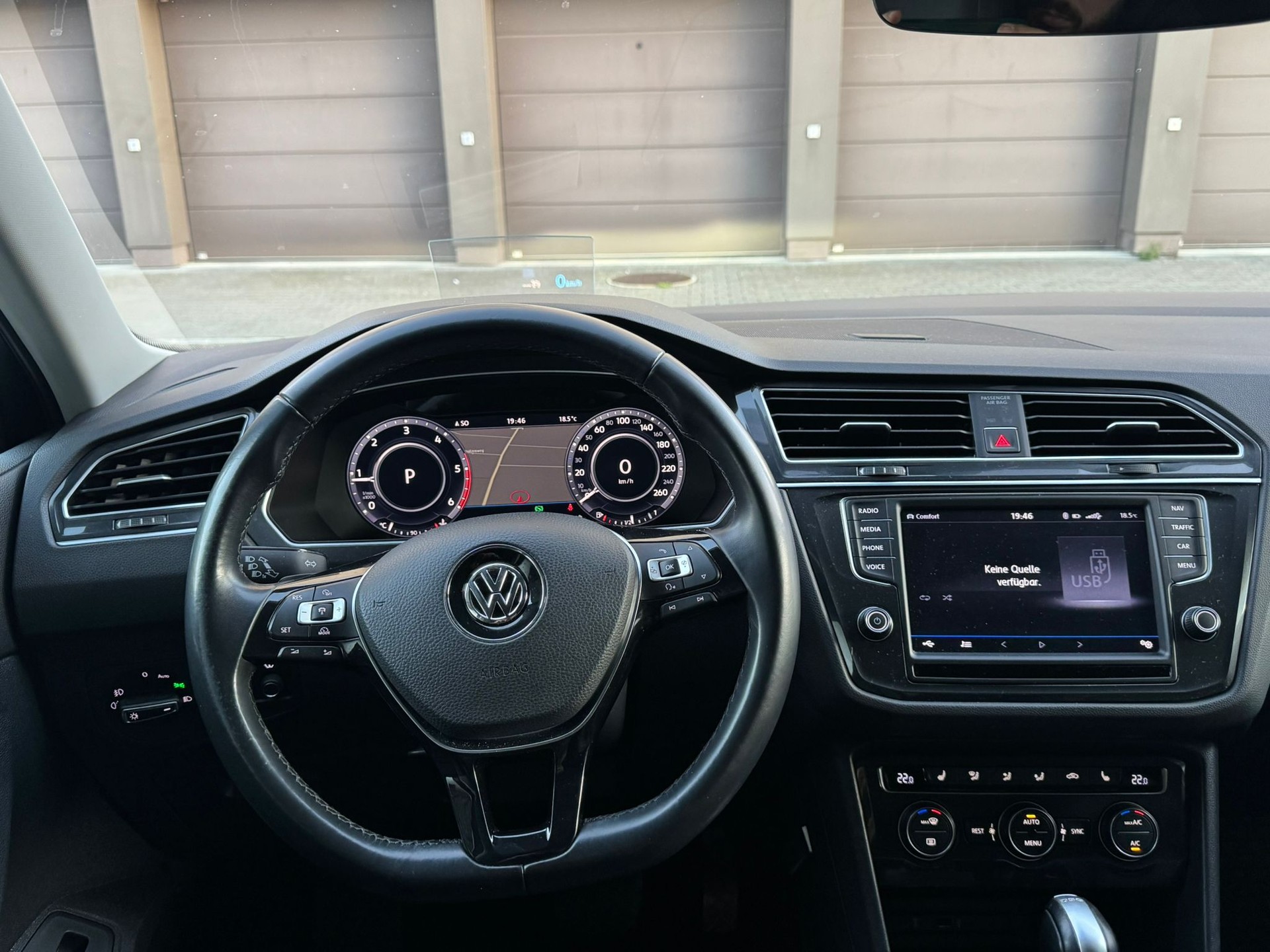 VW Tiguan 2.0 TDI SCR Highline 4Motion DSG-image-8