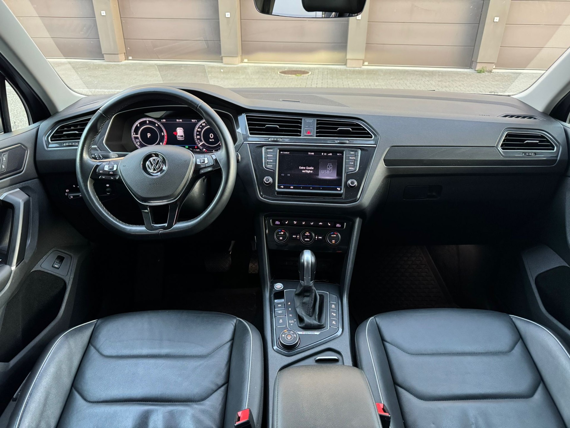 VW Tiguan 2.0 TDI SCR Highline 4Motion DSG-image-6